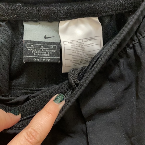 Nike Tennis Shorts - Picture 4 of 5